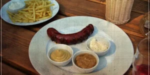 검진표 LDL 수치의 주범인 소세지와 감자튀김